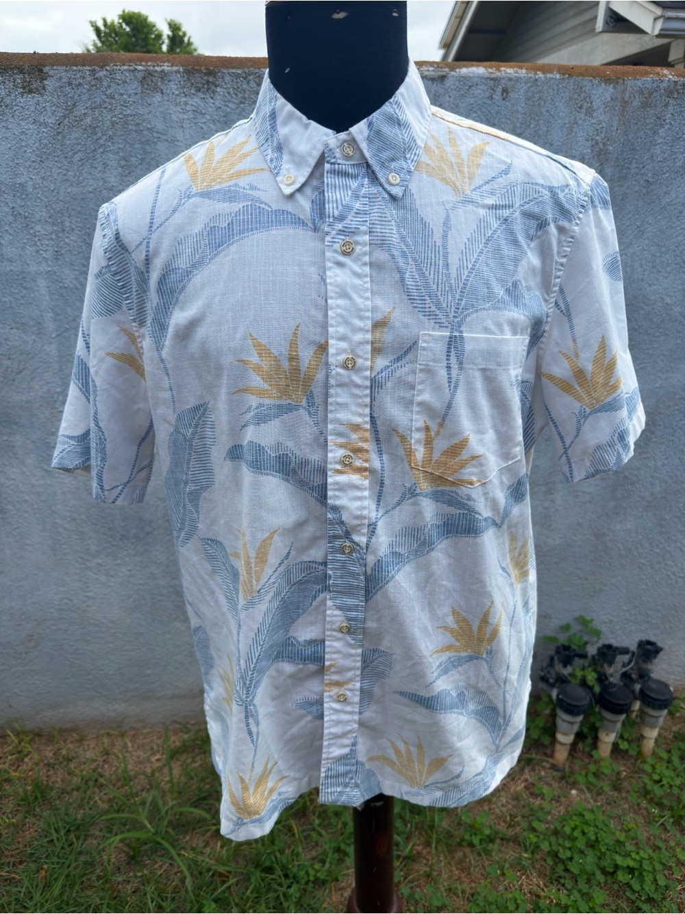 PreOwned Reyn Spooner Classic Hawaiian Print Multicolored Full Button Men's M